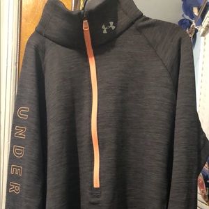 UnderArmour Sweater